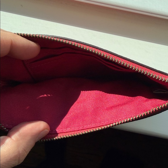 COACH ⭐️NWOT⭐️Scarlet Wristlet with Metallic Strap - Picture 2 of 6